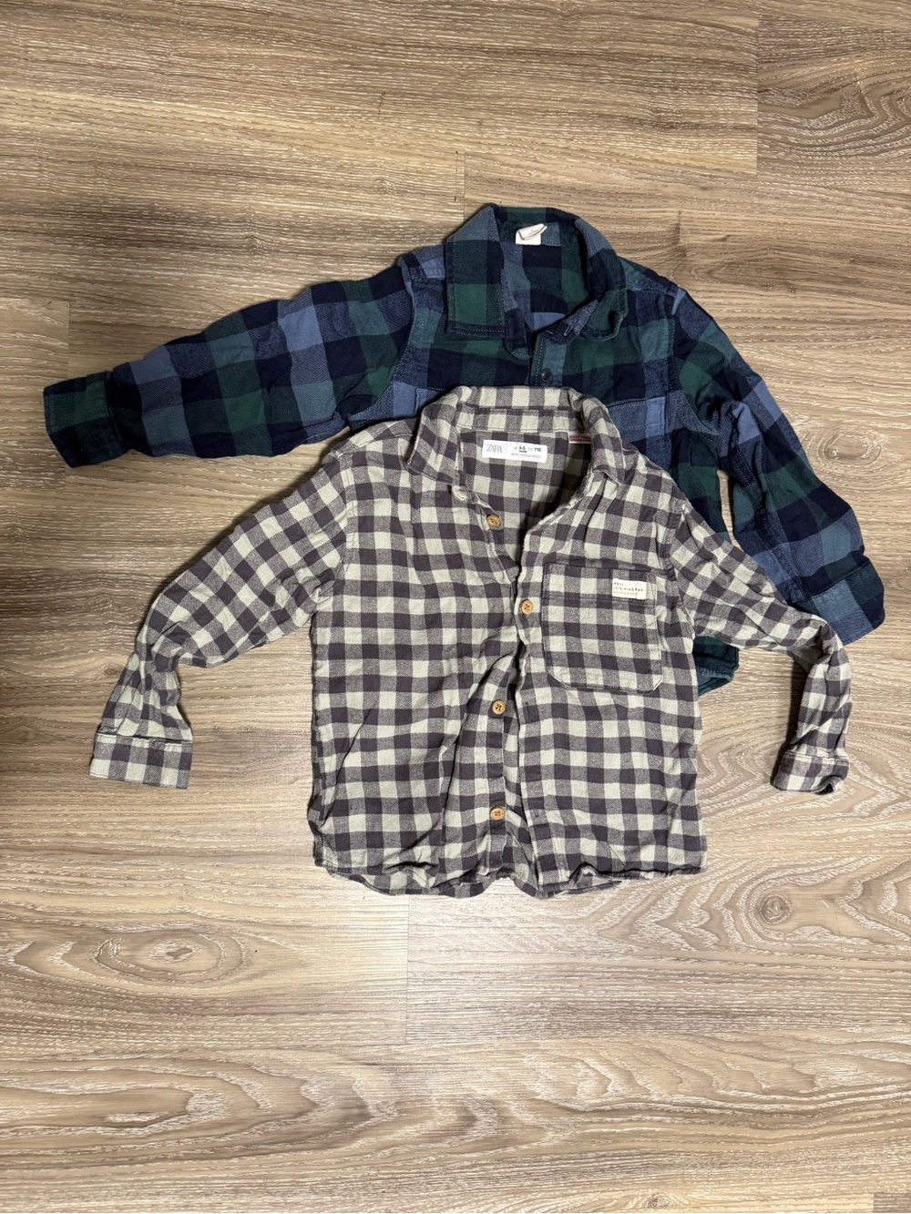 Size 4 boys set, Plaid Button-Up Flannel Shirts - GAP & Zara